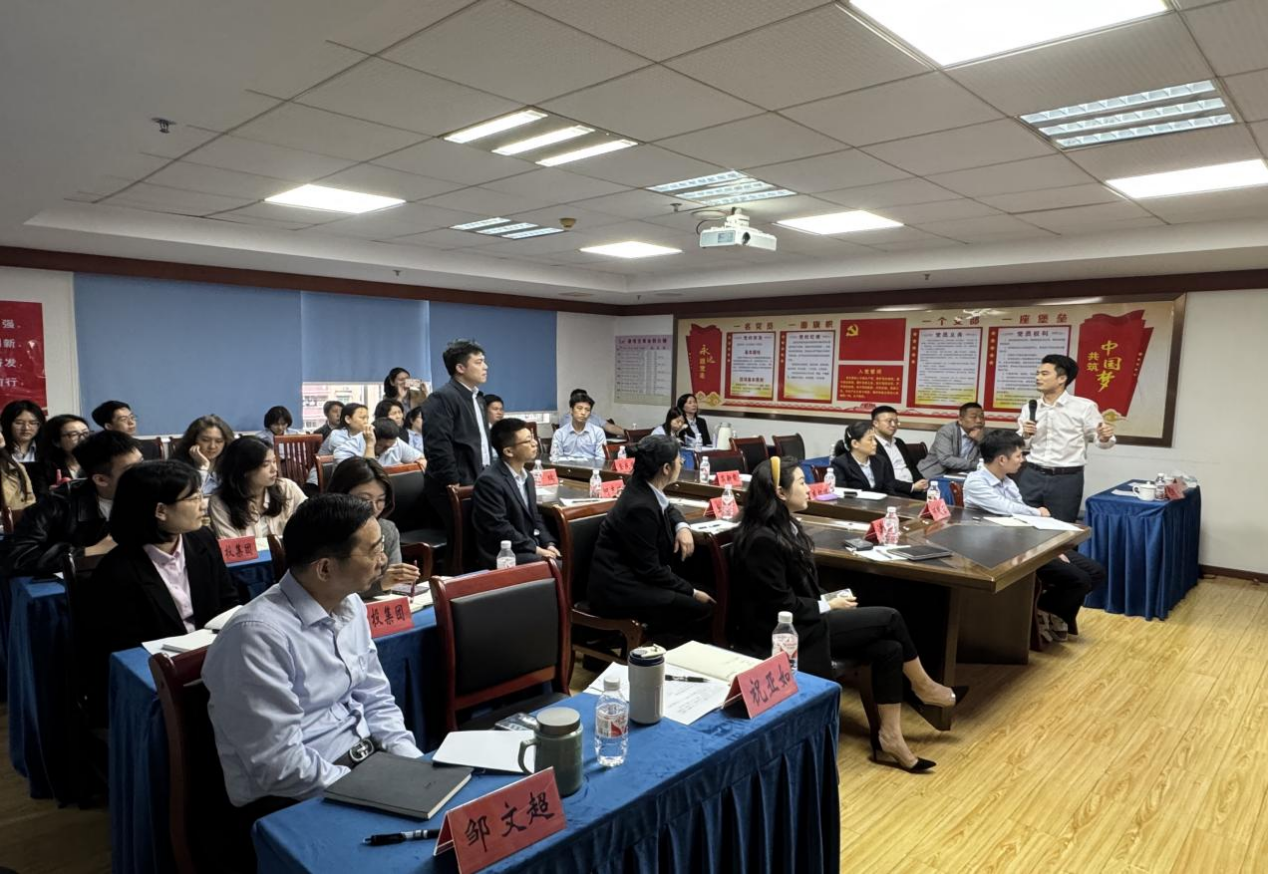 酷游九州(中国)公司携手金叶公司成功举办“AI与办公应用”专题培训(图4)